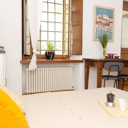 Centro Storico - Les Cretes Netflix & Relax